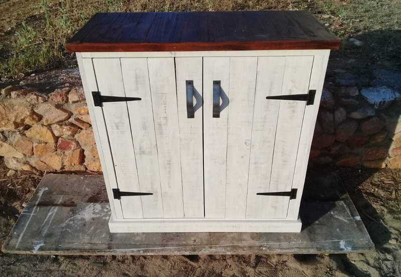 painted bulky 2 door 3 shelves cabinet